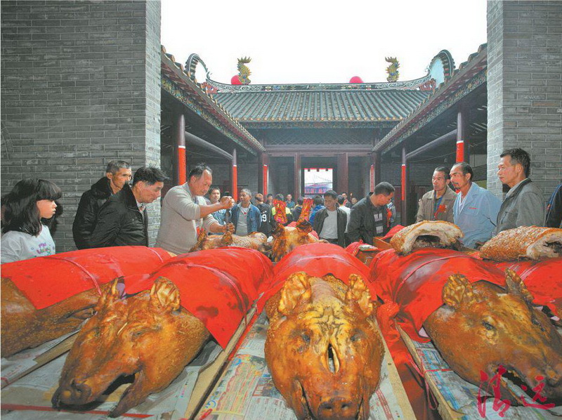 太公分燒豬,人人有份。