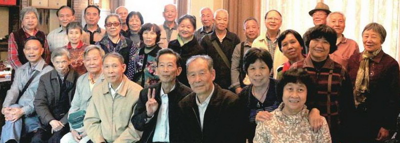 茶學(xué)堂的老知青相聚華南農(nóng)業(yè)大學(xué)八百秀才茶學(xué)堂。