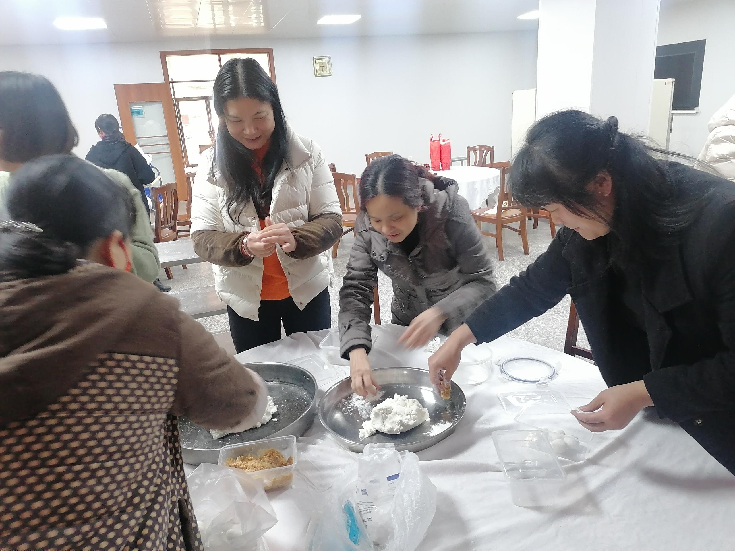 2022年2月14日，清遠市林業(yè)局在一樓飯?zhí)媒M織開展“我們的節(jié)日&middot;元宵”活動 (3).jpg