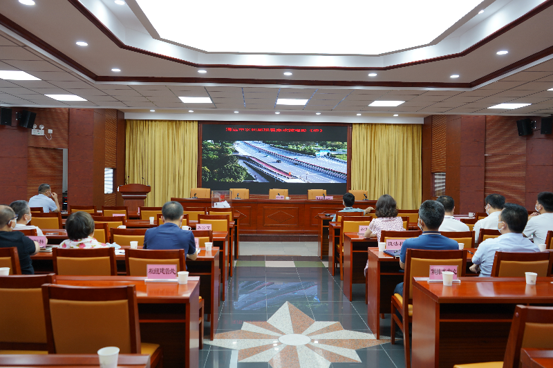 2022年9月9日，清遠市水利局在局八樓會議室組織黨員干部職工觀看廉政微電影.JPG