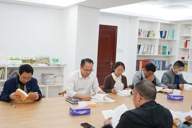 2023年4月25日，清遠(yuǎn)市水利局開展讀書學(xué)習(xí)主題活動(dòng)。.JPG