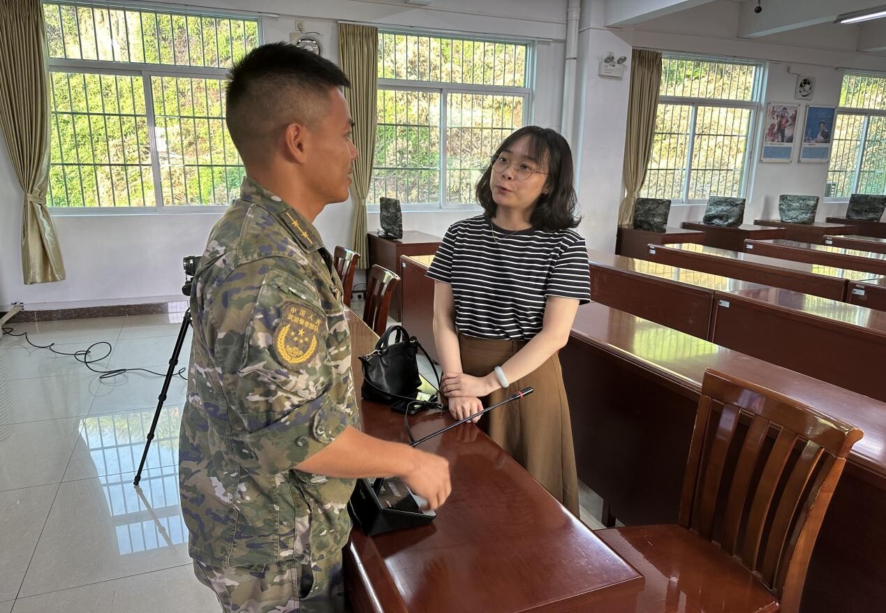  進(jìn)軍營”主題宣講活動_3