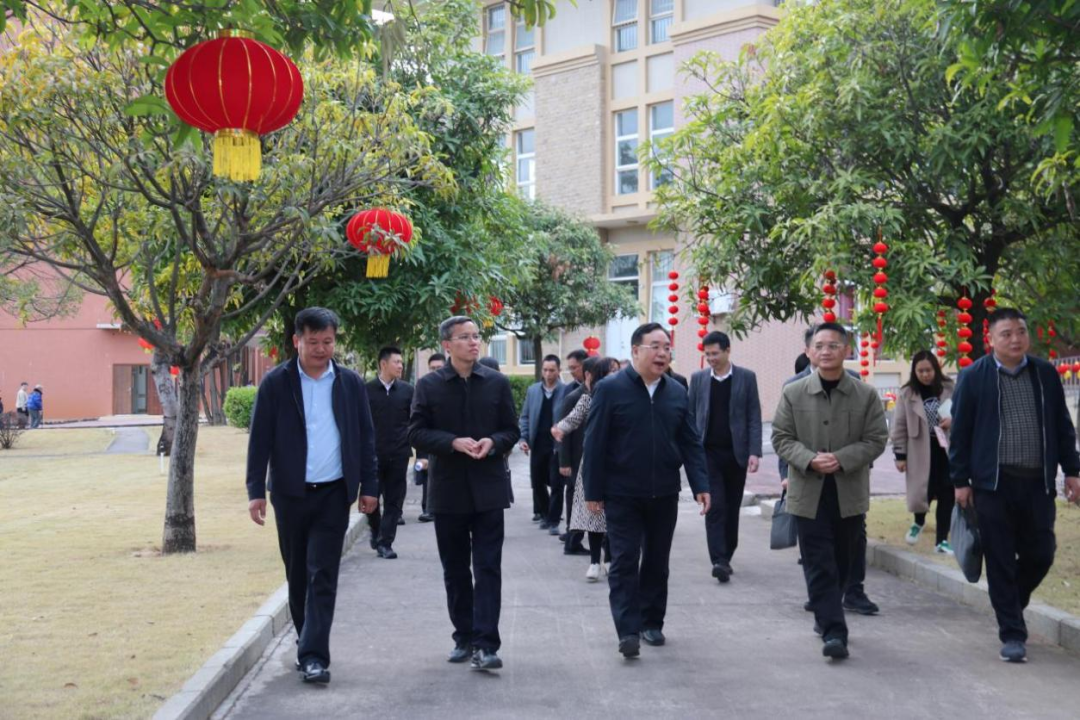 省廳丁紅都書記蒞清：調(diào)研養(yǎng)老福祉，傳遞新春溫情